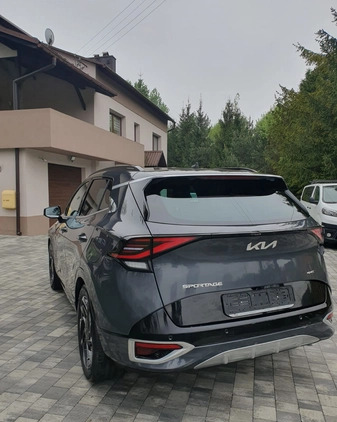 Kia Sportage cena 112700 przebieg: 4700, rok produkcji 2022 z Dąbrowa Tarnowska małe 379